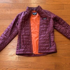 Patagonia puffer jacket size small